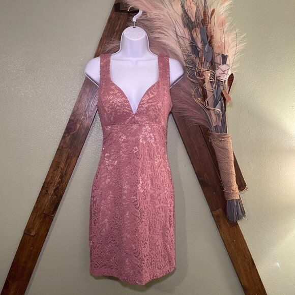 Emerald Sundae Dresses & Skirts - Emerald Sunday Pink Lace Dress XL